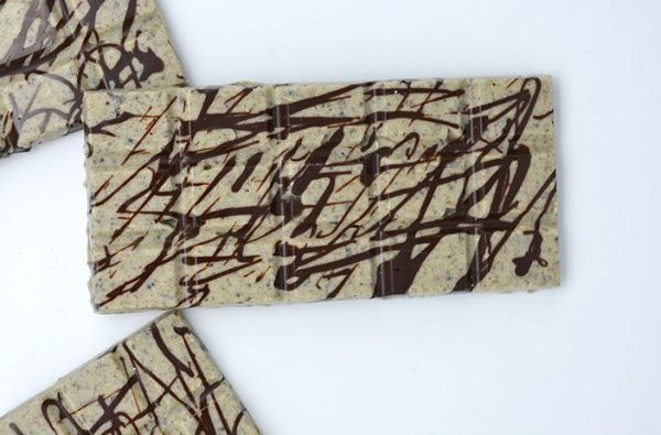COOKIES & CREAM DREAMS BAR